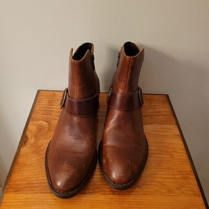 Born Women's size 9M Ankle Boots Mahogany Brown side zip